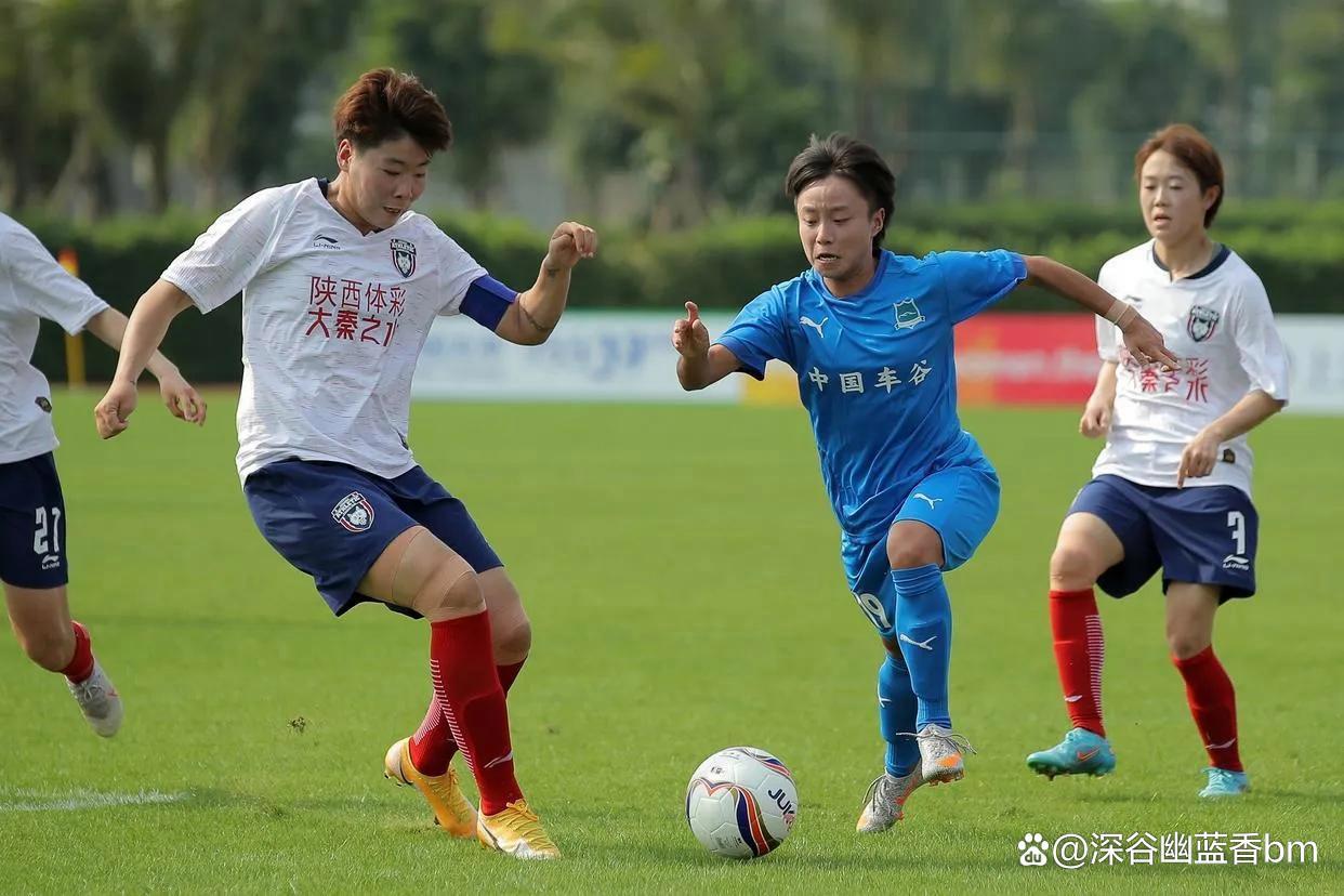 中国女足队员张某在比赛中发挥出色